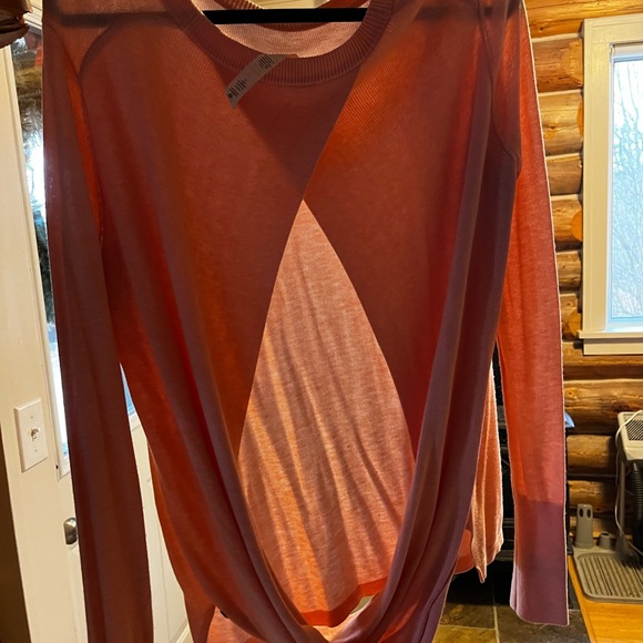 Lululemon Size 12 Open Back Sweater - Picture 5 of 5